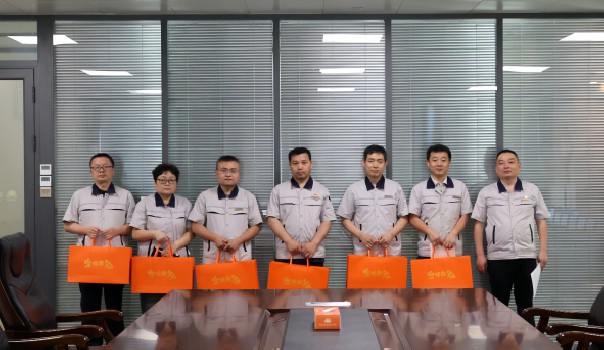 ů (mng)o(h)ͶO(sh)Ӌ(j)˾(hu)ekŮ߿Մ(hu)